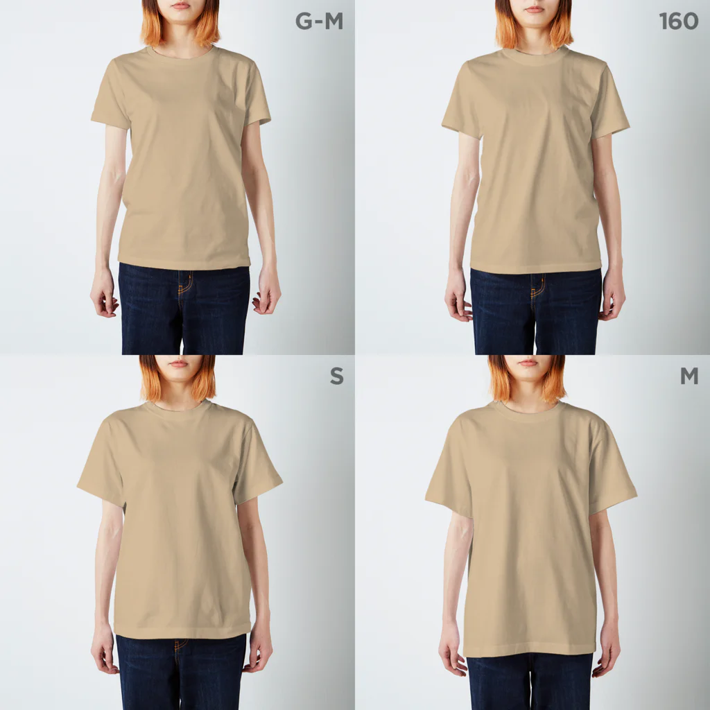 akane_art（茜音工房）のモノクロフラワー（野いちご） Regular Fit T-Shirt :model wear (woman)