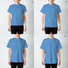  サトウユウタ/グッズ販売の腹ペコフキゲン中くん Regular Fit T-Shirt :model wear (male)