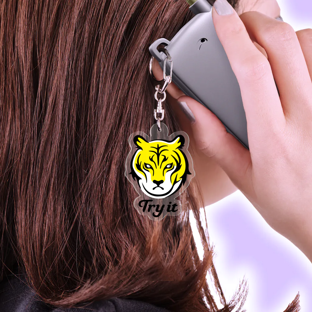 kocoon（コクーン）のトライする虎（小型用） Acrylic Key Chain