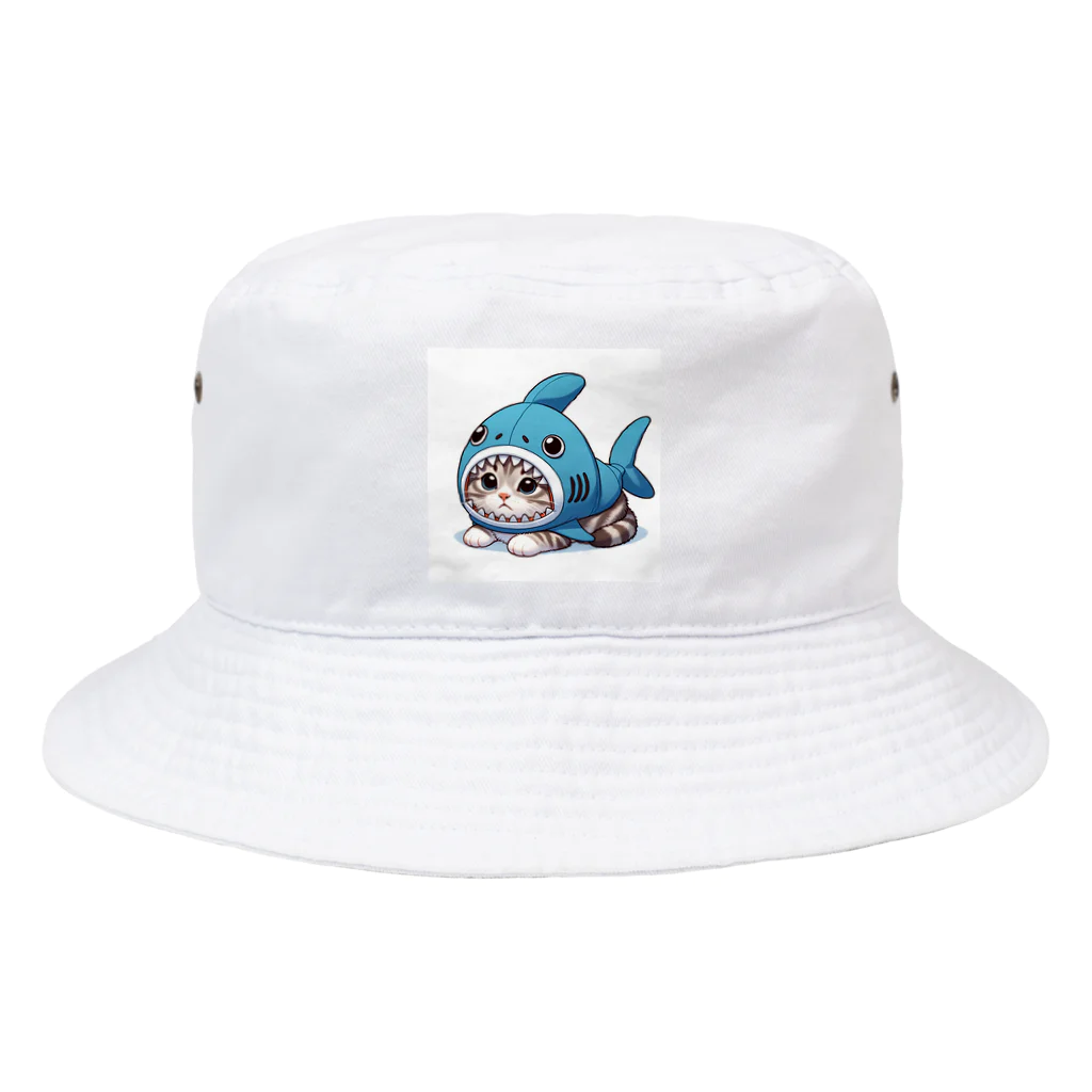 IloveCatのサメのフードを被った可愛らしい子猫 Bucket Hat