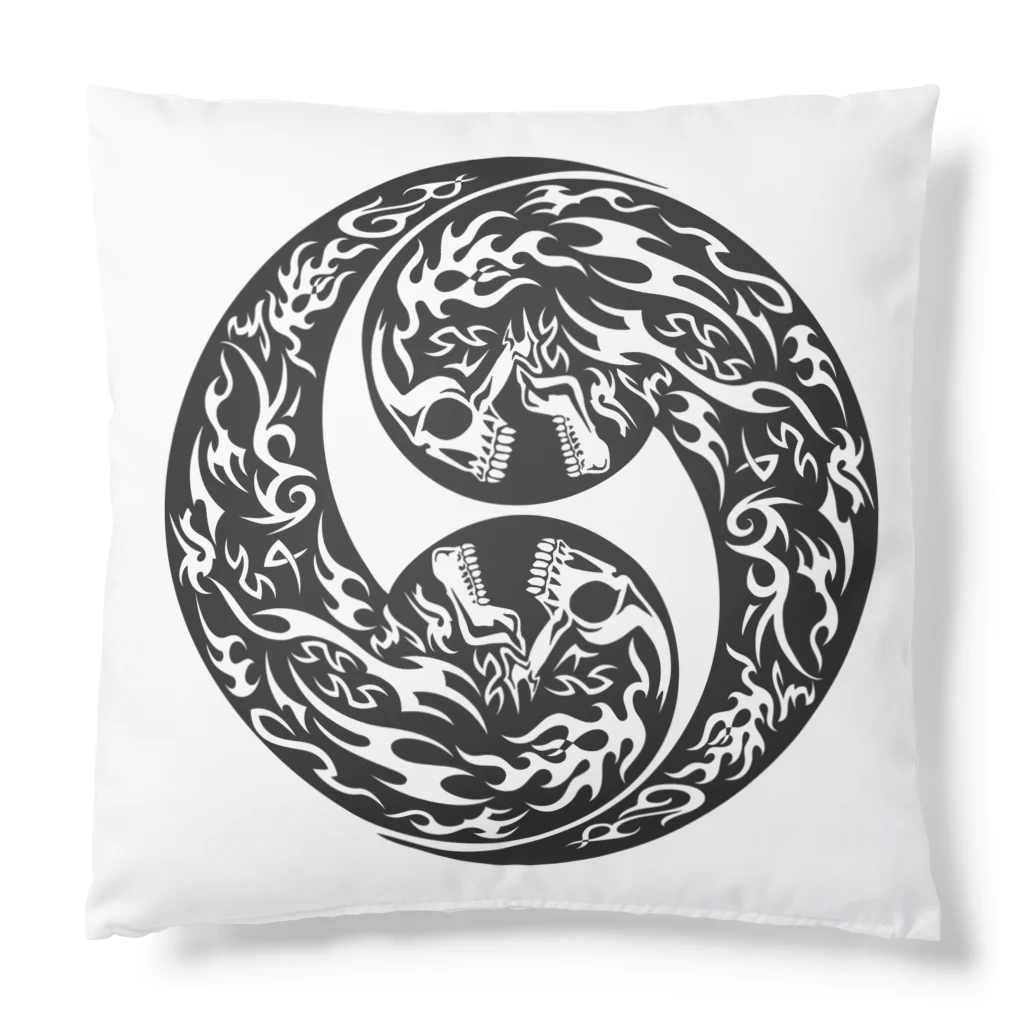 Ａ’ｚｗｏｒｋＳの合わせ髑髏二つ巴 薄墨（オリジナル家紋シリーズ） Cushion