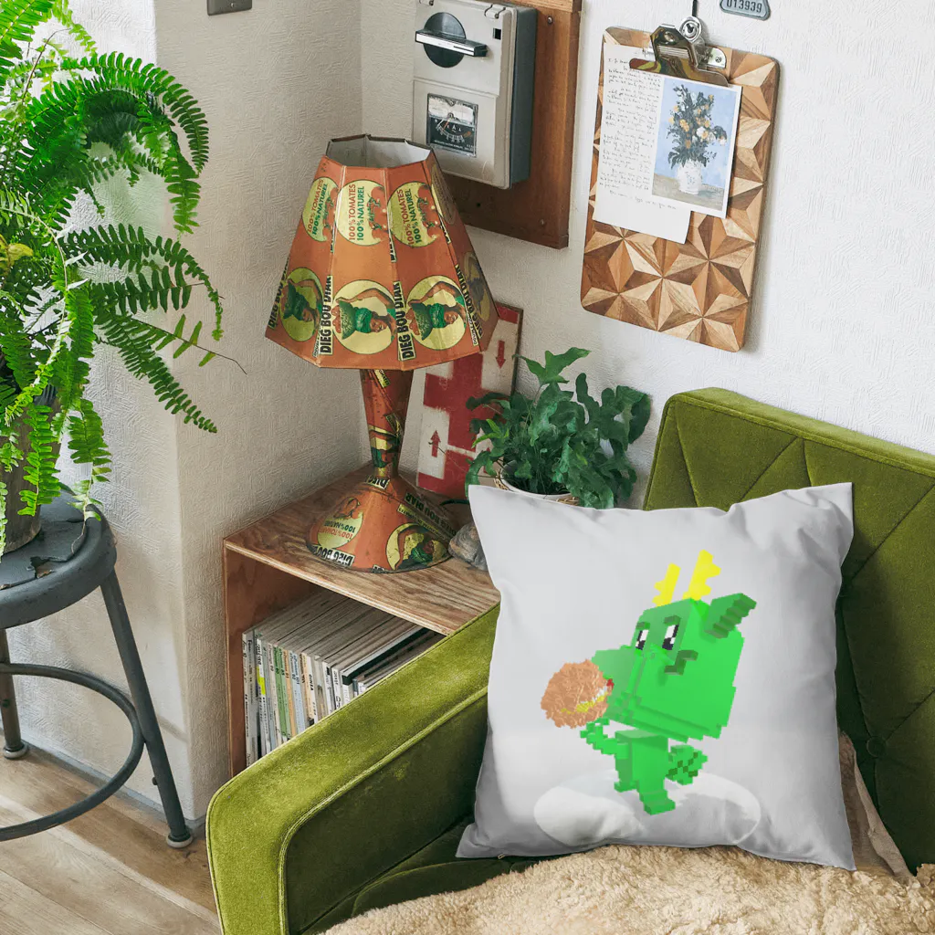 すぃりゅうのきゃらしょっぷのシュークリームを食べタツコ Cushion