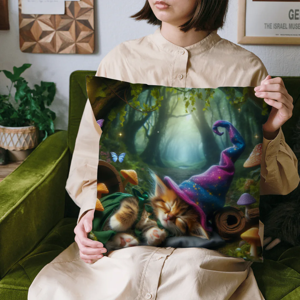 ３月ドラゴンの魔法使いの居眠り子猫 Cushion