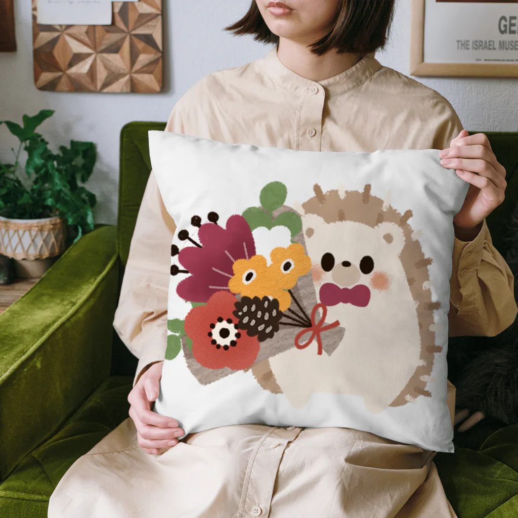 NAKAYUKA Online shopのハリネズミ&ブーケ Cushion