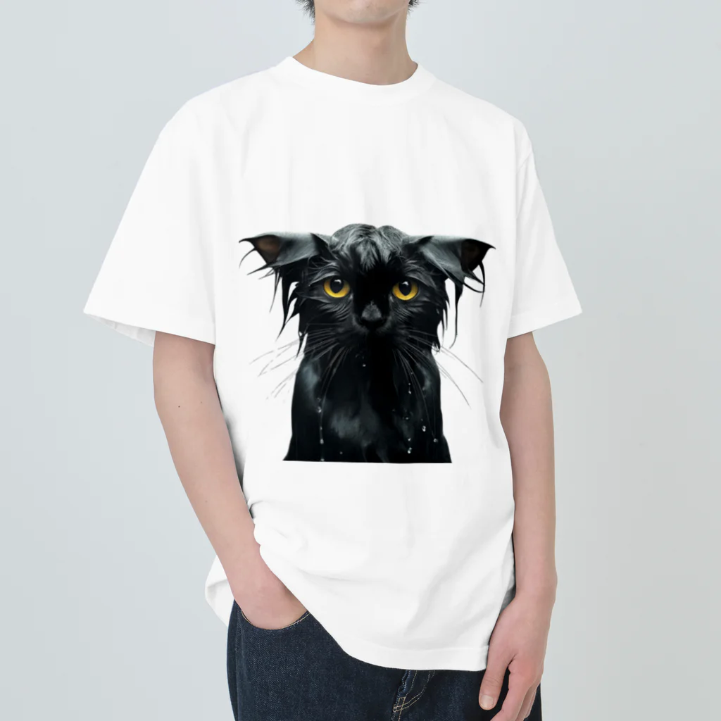 濡れた猫ミーム Heavyweight T-Shirt by うりぼう ( uriboubou