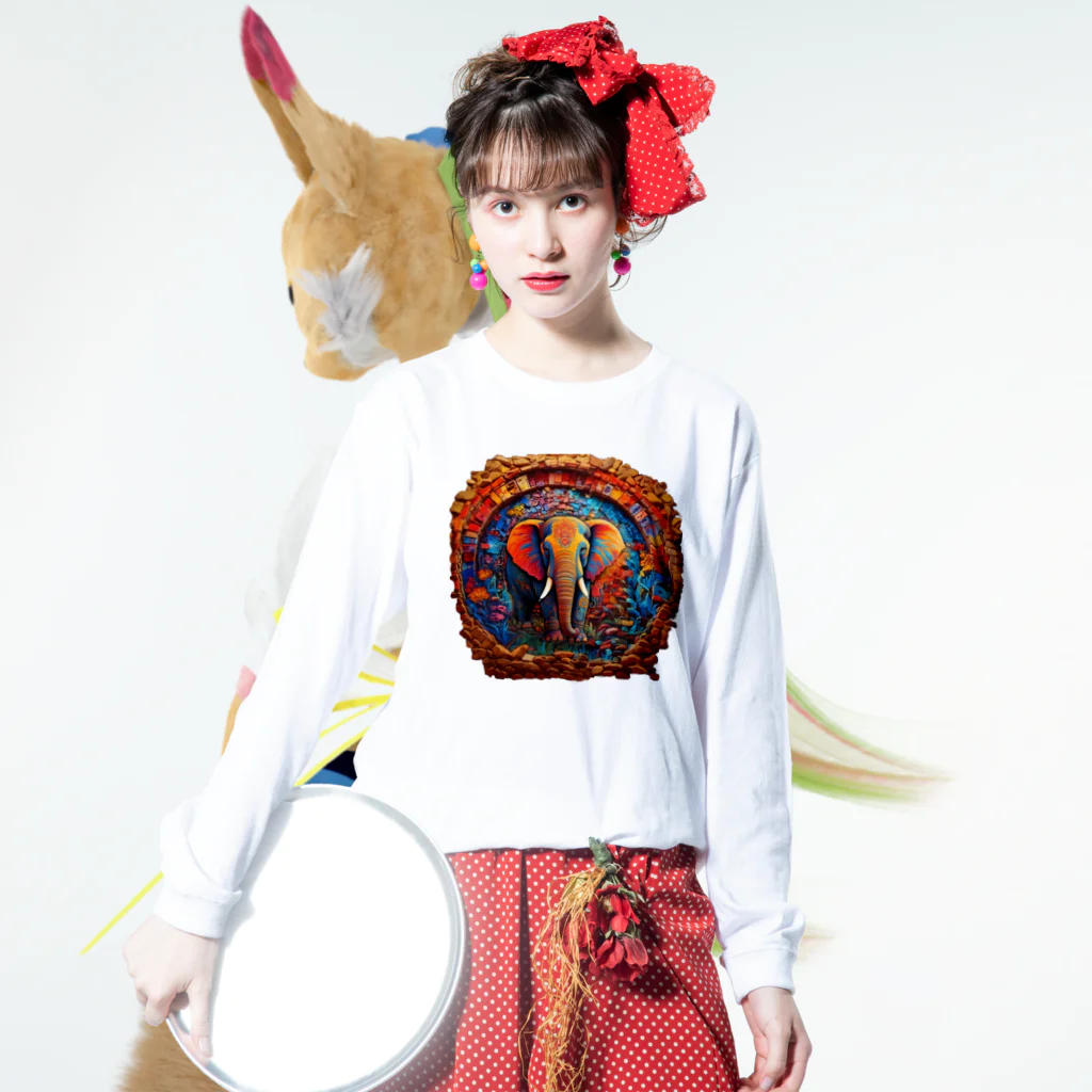 Usaursの神秘の象 - カラフルモザイクアート エスニック長袖Tシャツ Long Sleeve T-Shirt :model wear (front)