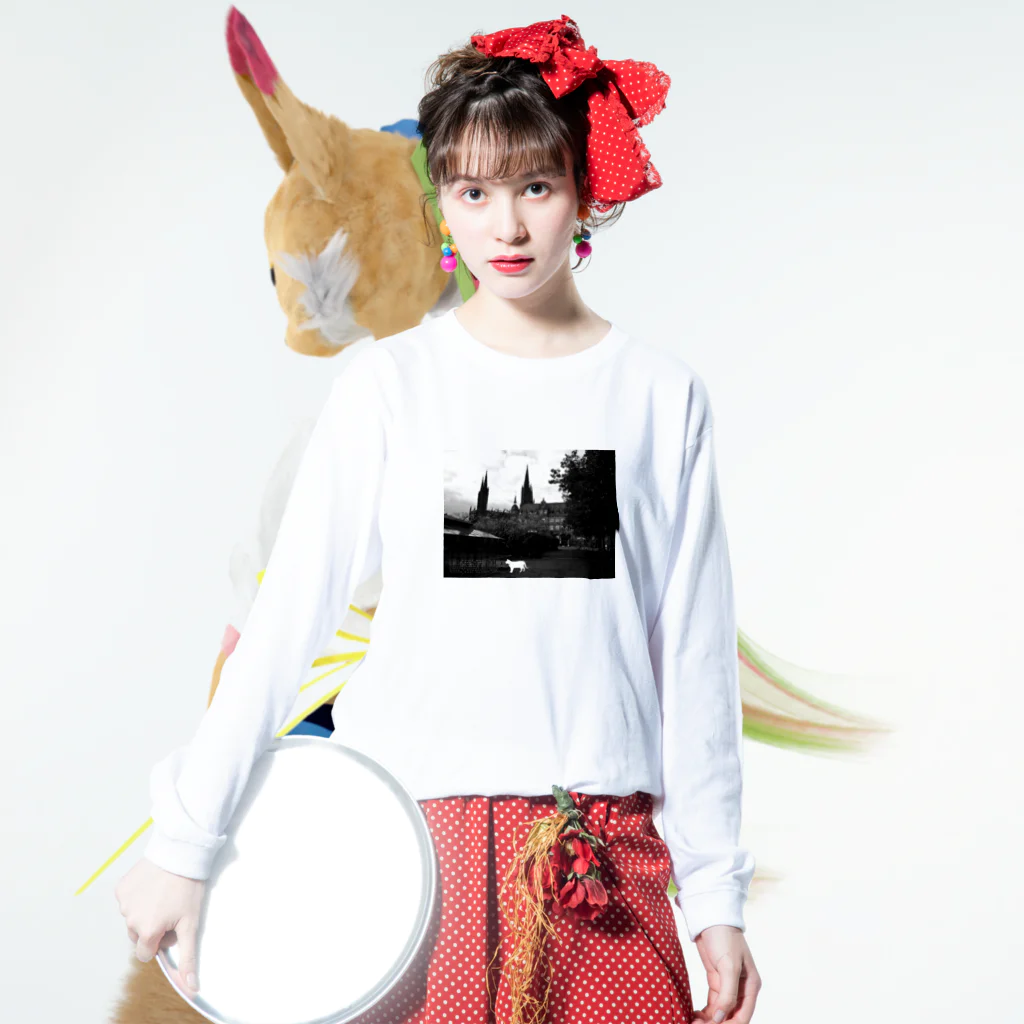 00 2024 2023 2022 WORLD TOP NEWS most famous person NFT ART Most Expensive Art 2022 FREE MOVIE FASHION APPAREL BRAND AI VR ONLINE DESIGN modern art ©Shnizellz official Shion.Inc エルシオン 現代アート オンライン通販ファッションブランド  2022 世界トップフォトグラファー world top photographerの00 2062 2025 WORLD TOP NEWS #非公開絵画 #限定 #黄金のドレスの美女 #人気ランキング #幻の絵画ランキング #招待制ブランド #人気動画 #まとめ #美術館 #ニュースランキング ©shion.co FREE MOVIE TV MOST FAMOUS BRAND MODEL ARTIST 21 ART BEST SELLER USA #مزاد #ranking #スズリ様専用 #売れ筋 #核シェルタ #ff #全ての命の為に #روائعالعالم #©シュナイゼル Long Sleeve T-Shirt :model wear (front)