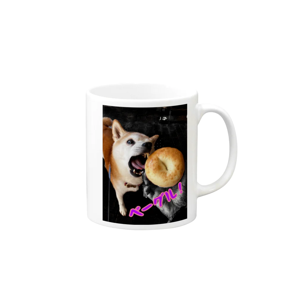 食べたい柴犬さんのベーグル！ Mug :right side of the handle