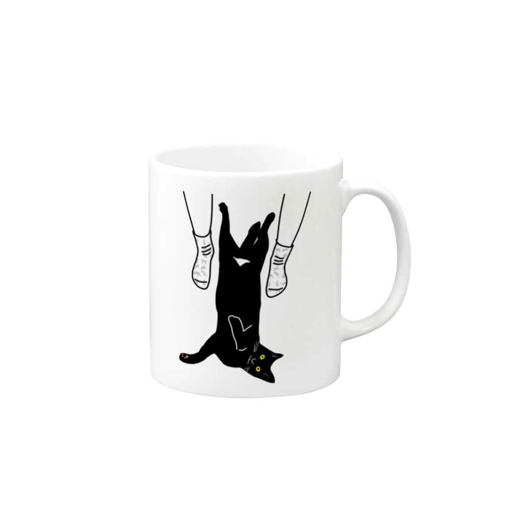 小鳥と映画館のキャット トラップ 靴下に猫柄入りバージョン Mug :right side of the handle