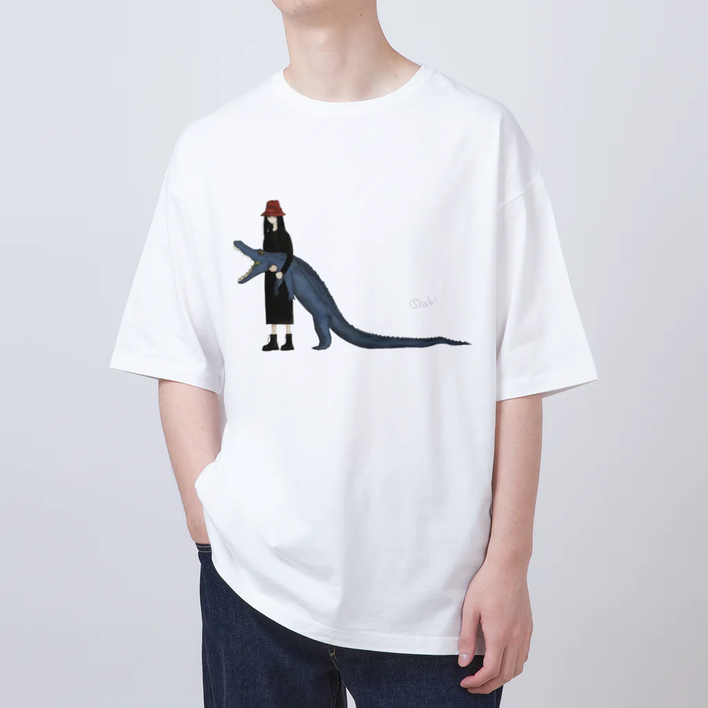 OARFISHの赤帽子と青ワニ Oversized T-Shirt