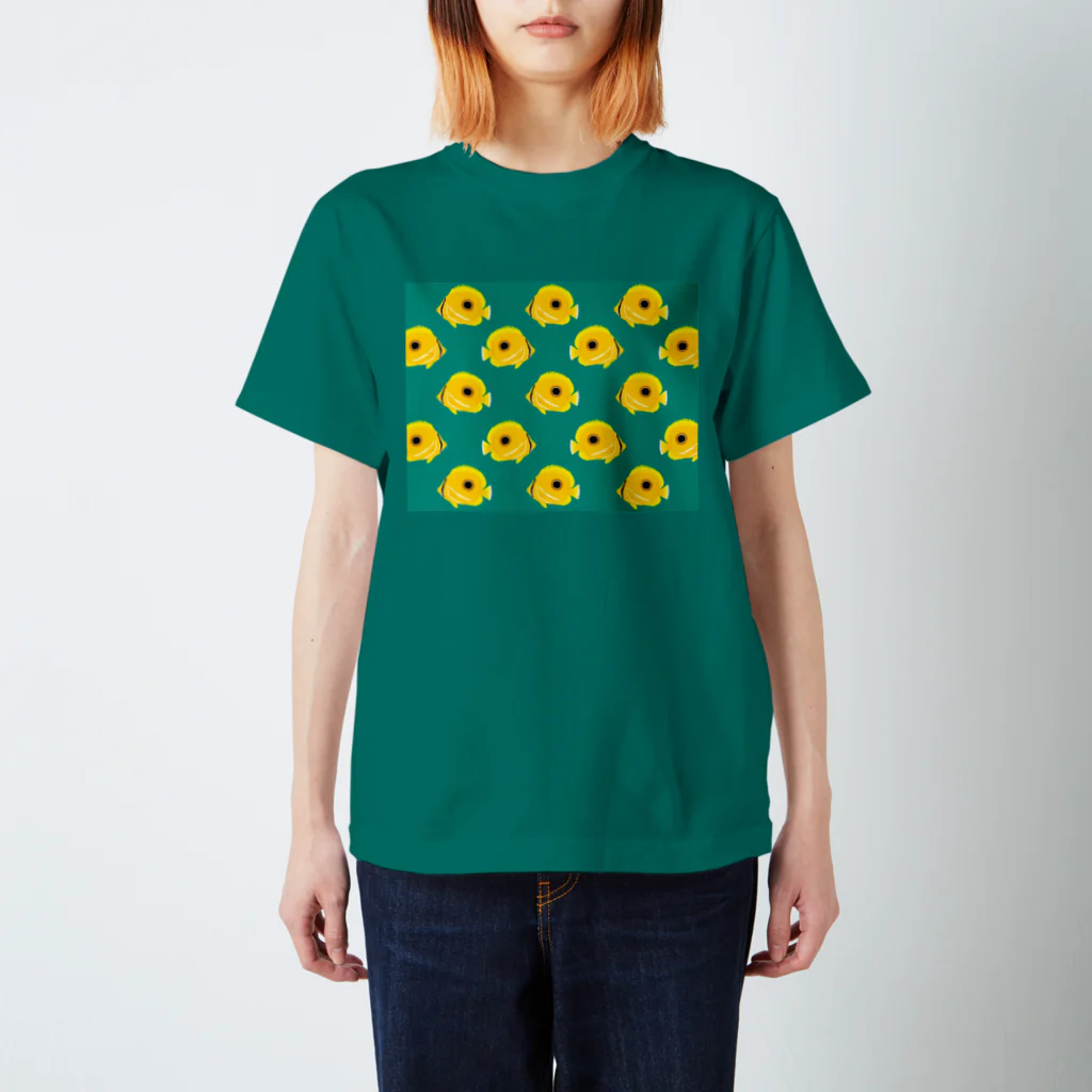 さちこの生物雑貨のウミヅキチョウチョウオ Regular Fit T-Shirt