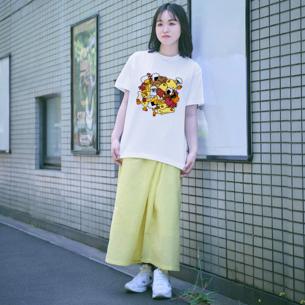 ぴょろりんちょ🐤の食欲の秋、いつも食欲ぴよの貪欲グッズ Regular Fit T-Shirt