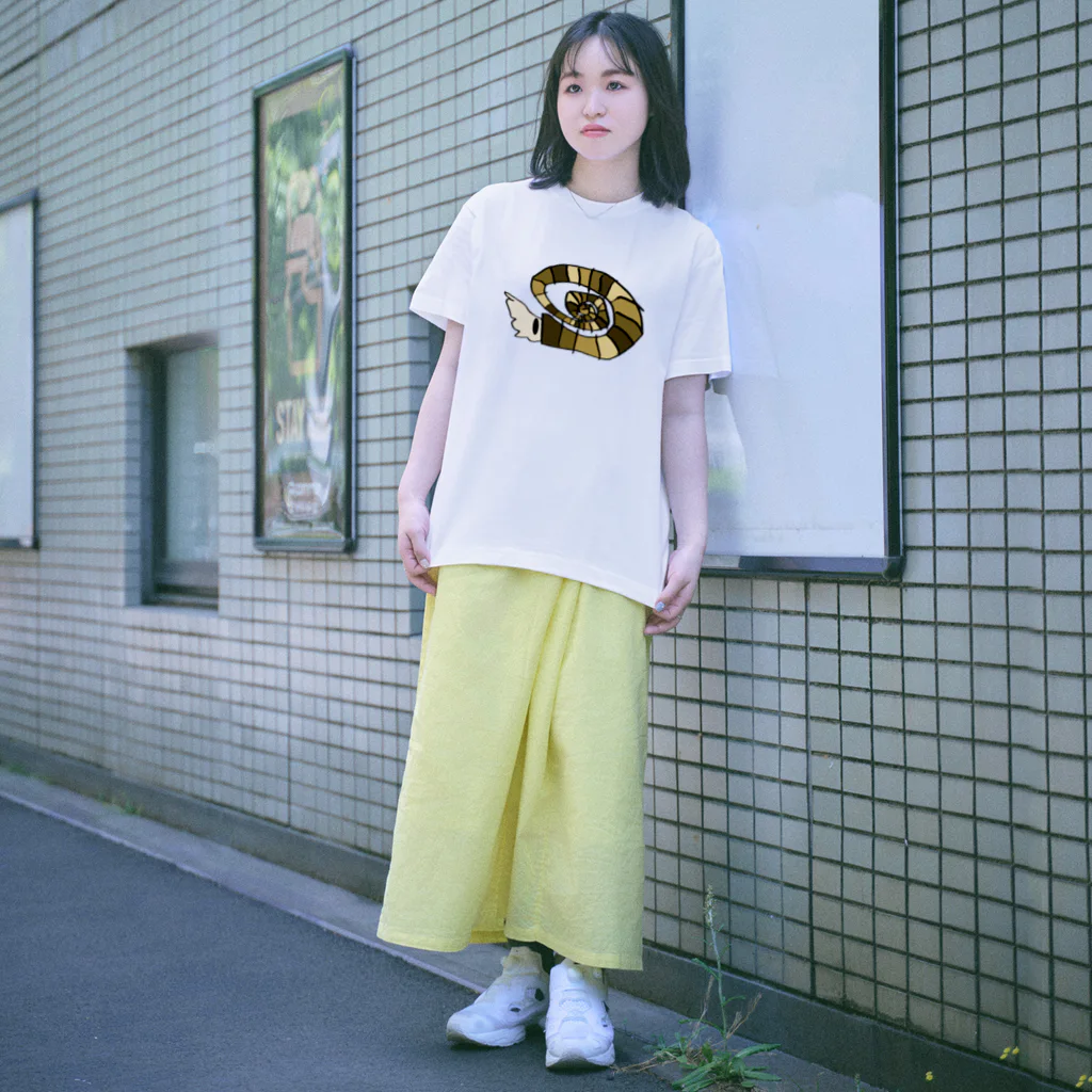 handicraft_record_bookのゆる巻きアンモナイト Regular Fit T-Shirt