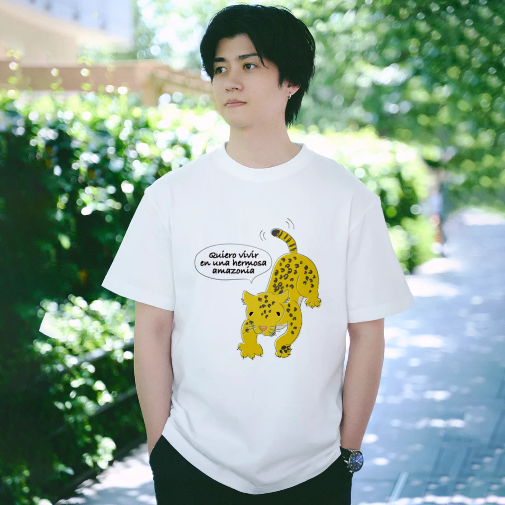 日本ボリビア人協会_アマゾンを助けたいプロジェクトのジャガー_アマゾンを助けたい Regular Fit T-Shirt