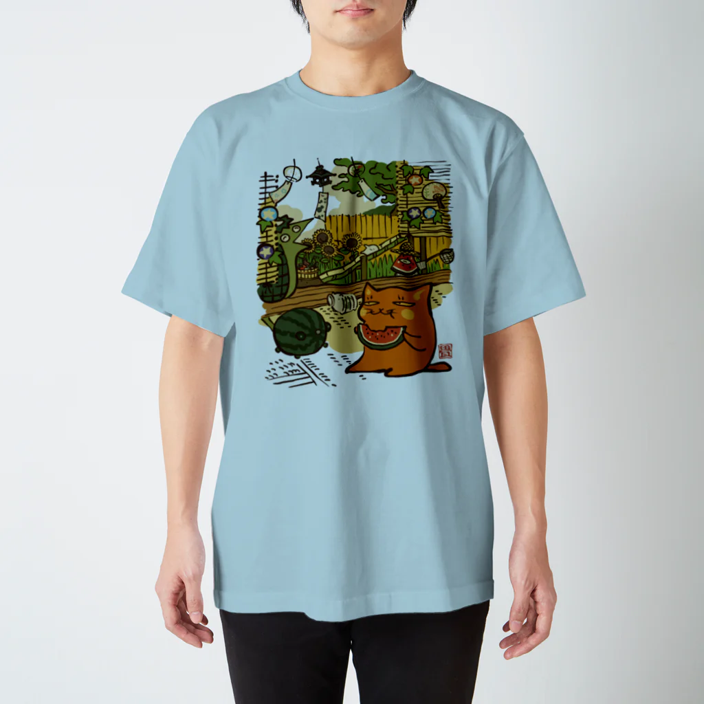 花日和 畳の赤ねこ、夏の縁側にて Regular Fit T-Shirt