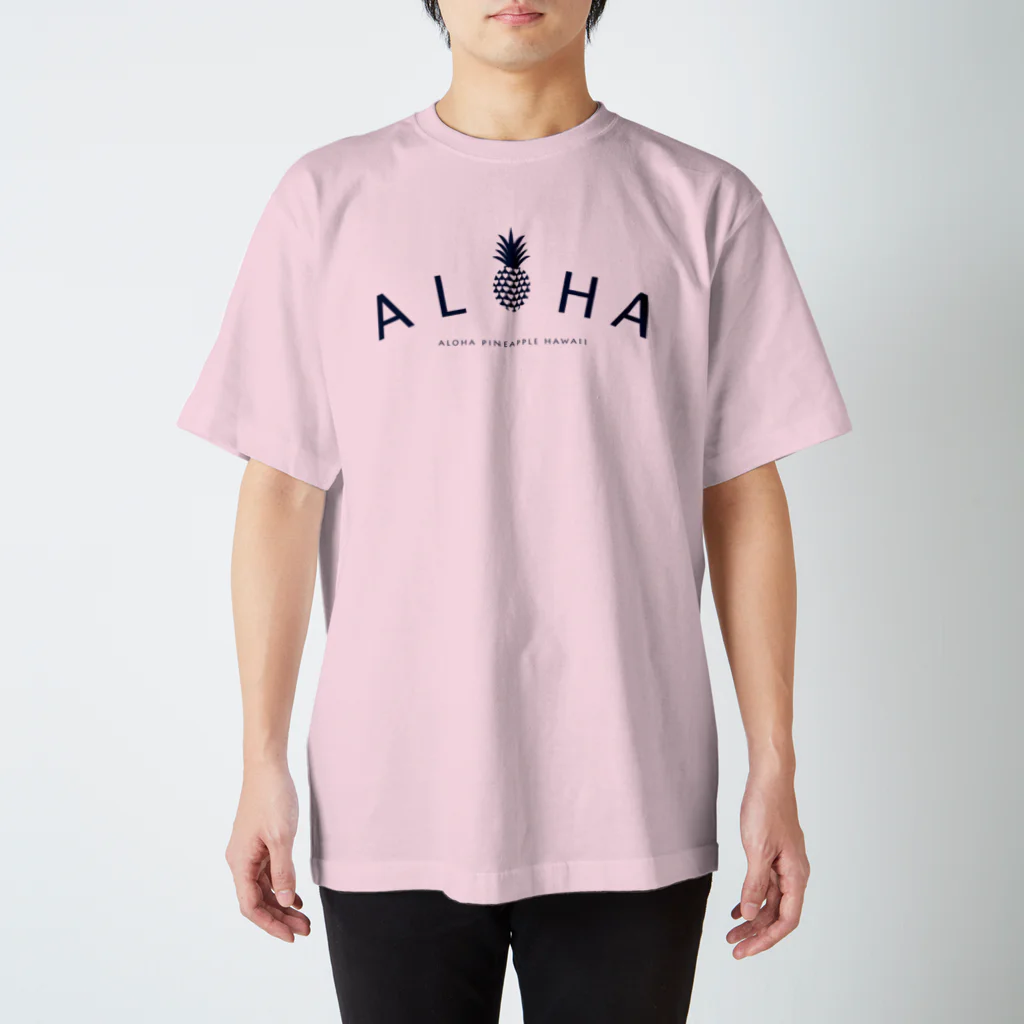 aloha_pineapple_hawaiiのALOHA(heart)036Navy Regular Fit T-Shirt