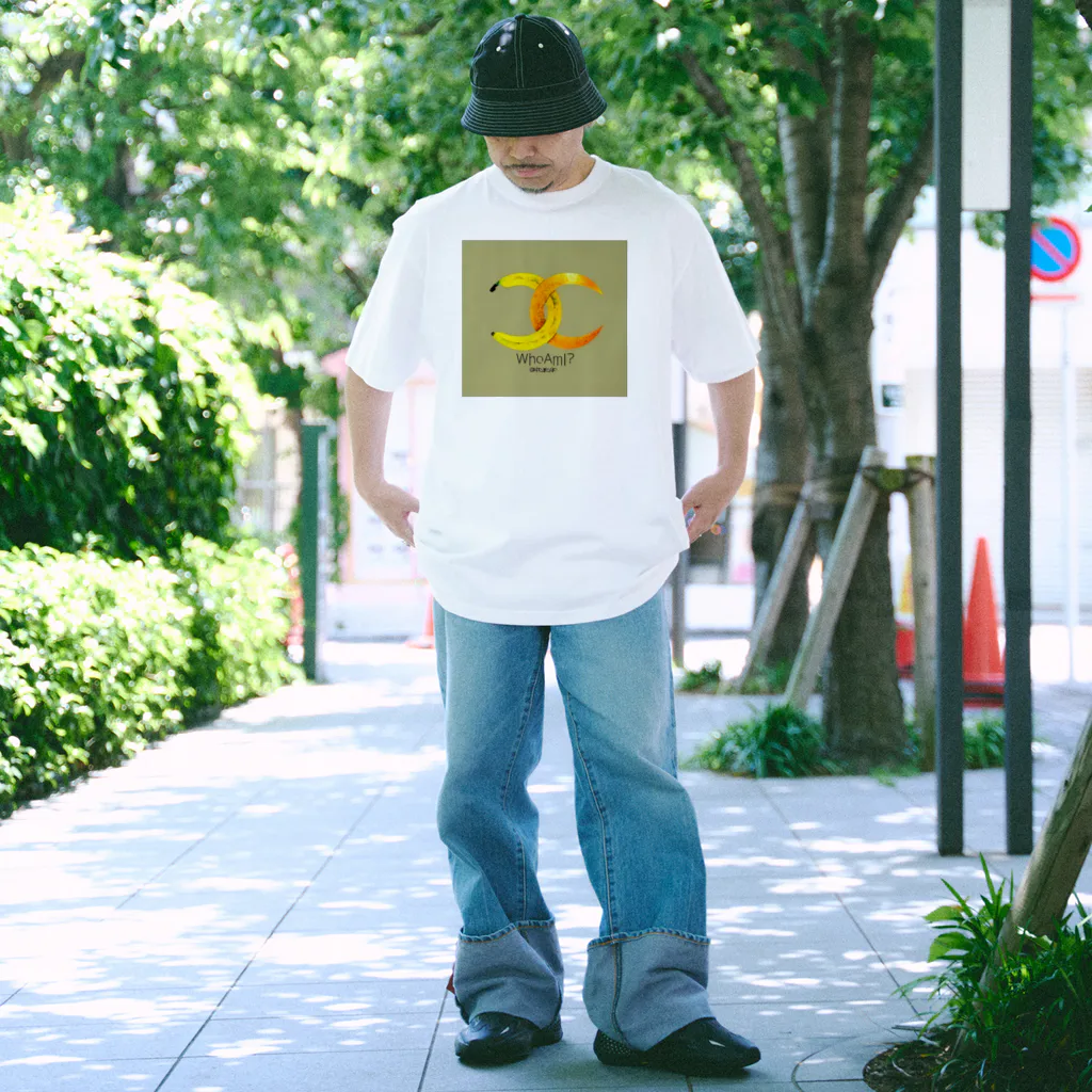 WhoAreYukoのWhoAmI? Regular Fit T-Shirt
