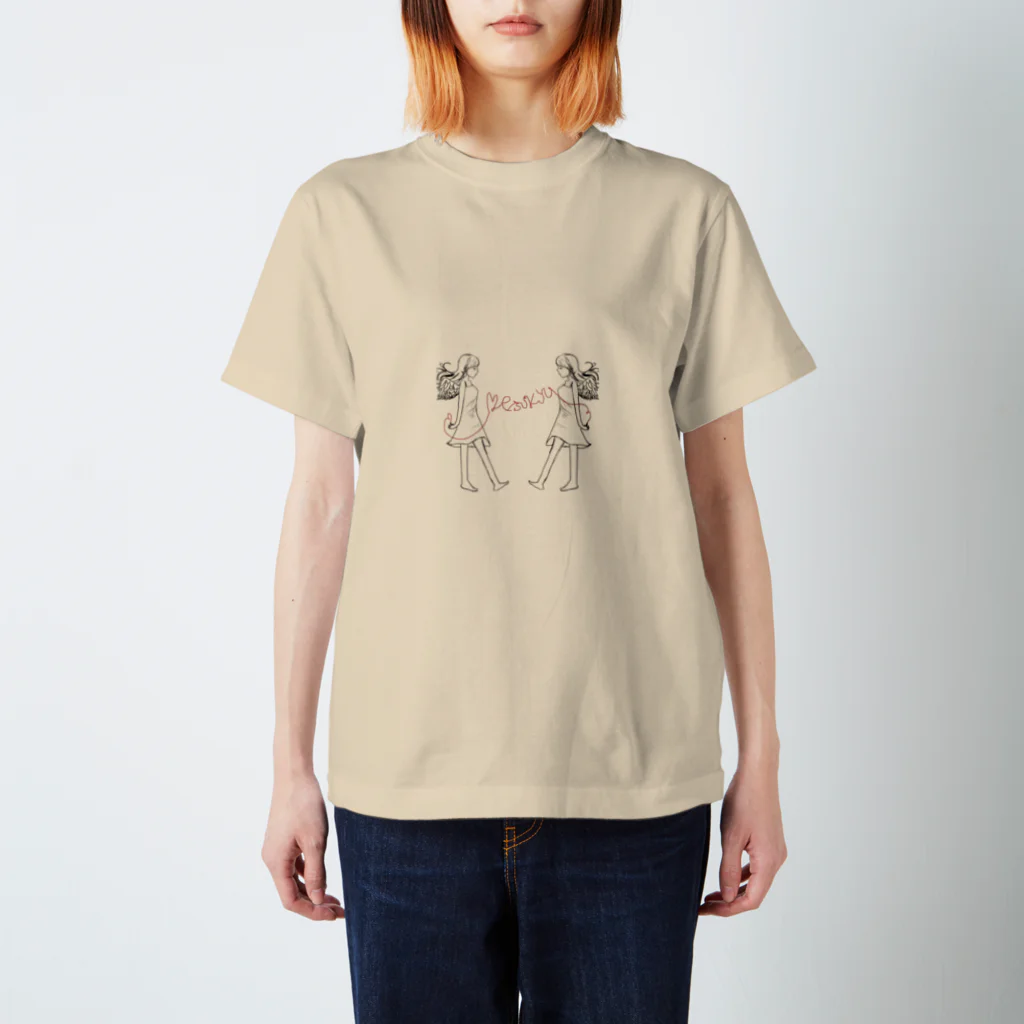 アイリスのわかりあう Regular Fit T-Shirt