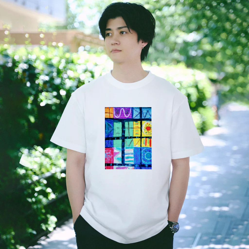 GreenRoseのシャーマニック Regular Fit T-Shirt