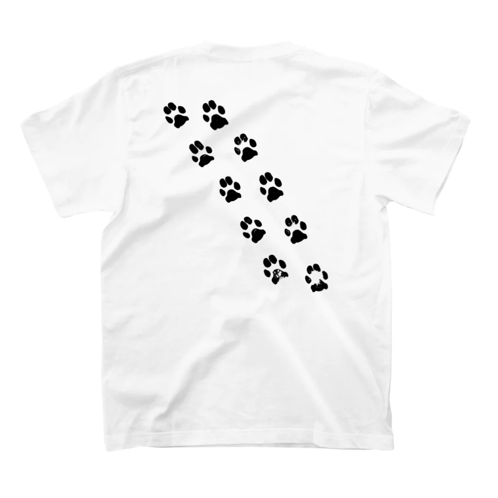 ともえのえ - 柴犬とか動物色々の柴犬に踏まれちゃった（黒柴バージョン） Regular Fit T-Shirtの裏面