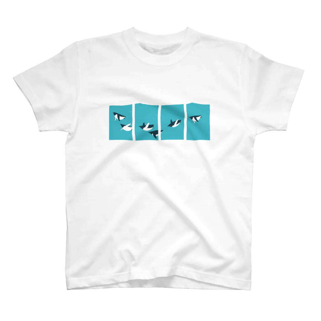 ペンギン水族館 Regular Fit T-Shirt by はるさめ ( haru_same_