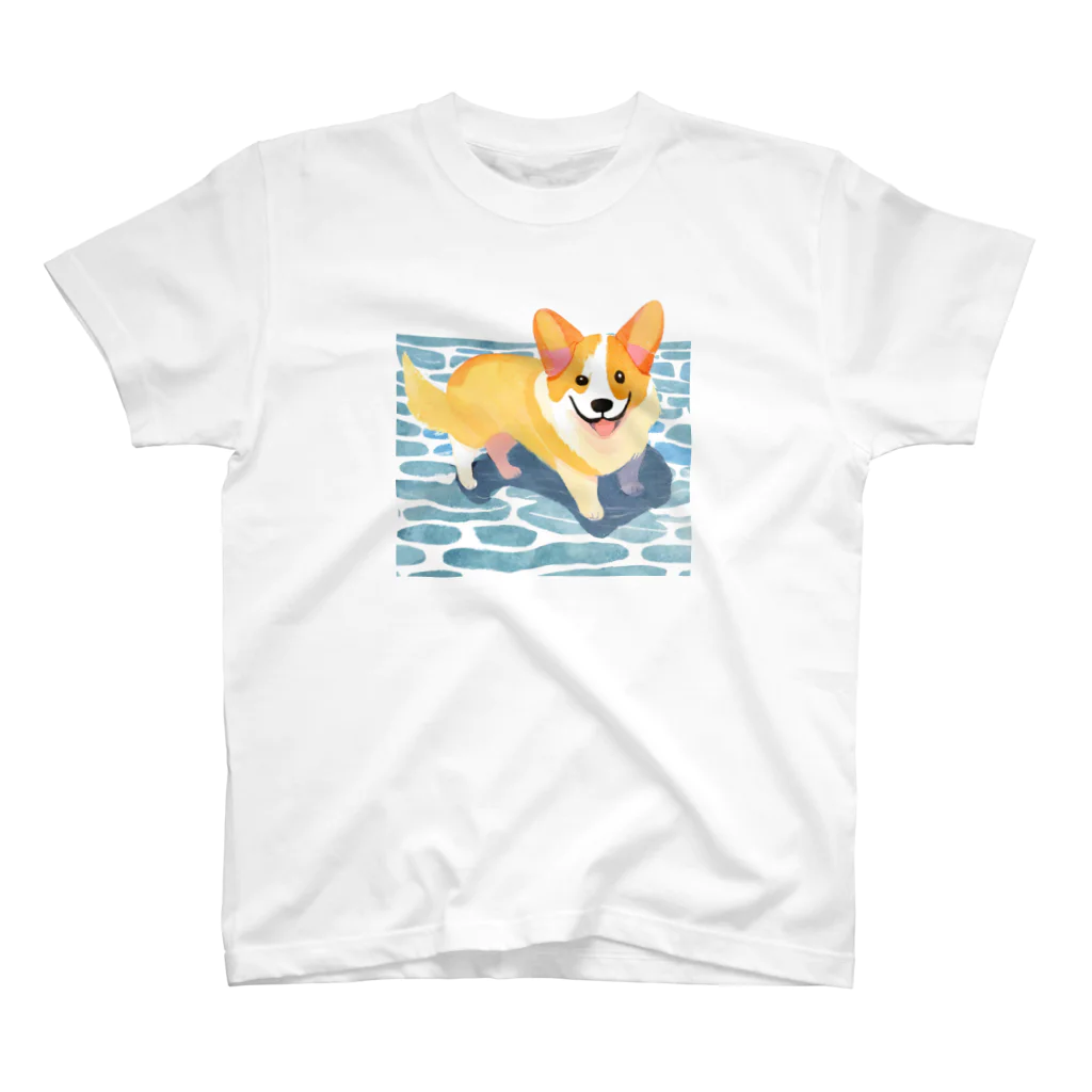 コーギーライフの水遊びコーギー Regular Fit T-Shirt