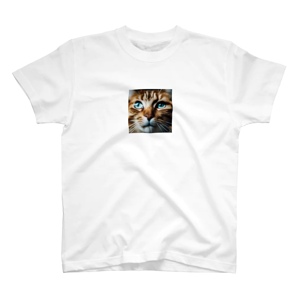 しんの考え事している猫 Regular Fit T-Shirt