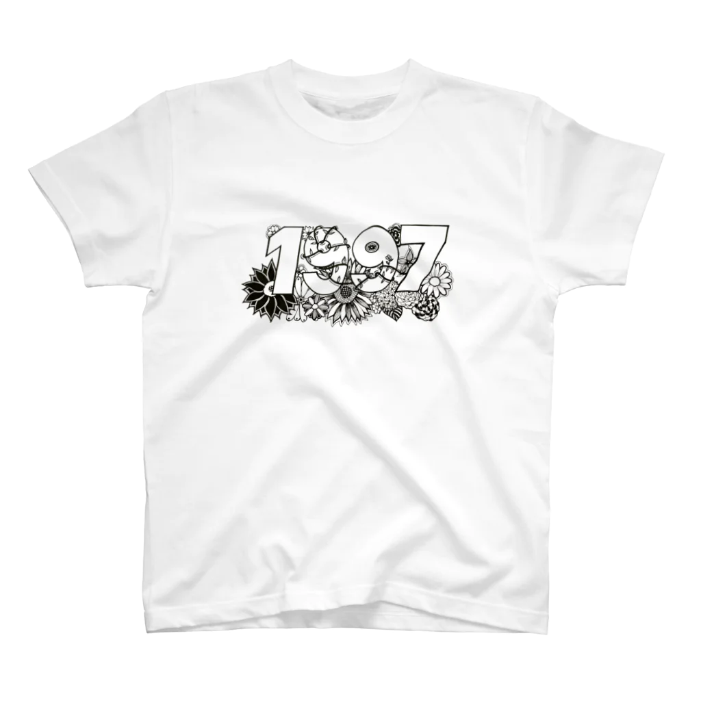 HIBIKI_artsの1997 Regular Fit T-Shirt