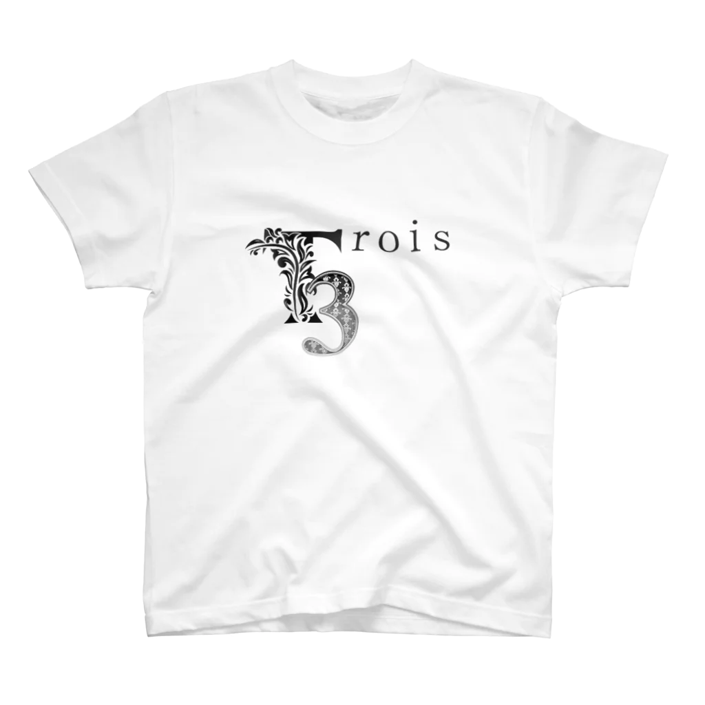 アネモネさんのトロアロゴ Regular Fit T-Shirt