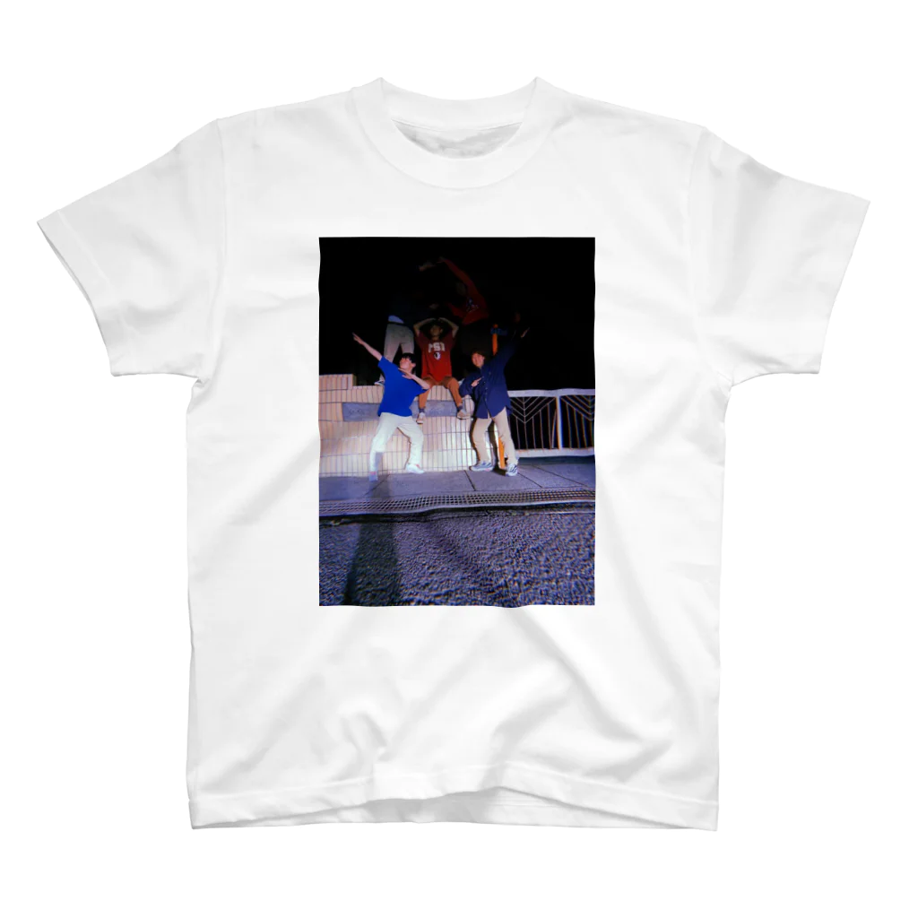 たぬきのライダー Regular Fit T-Shirt