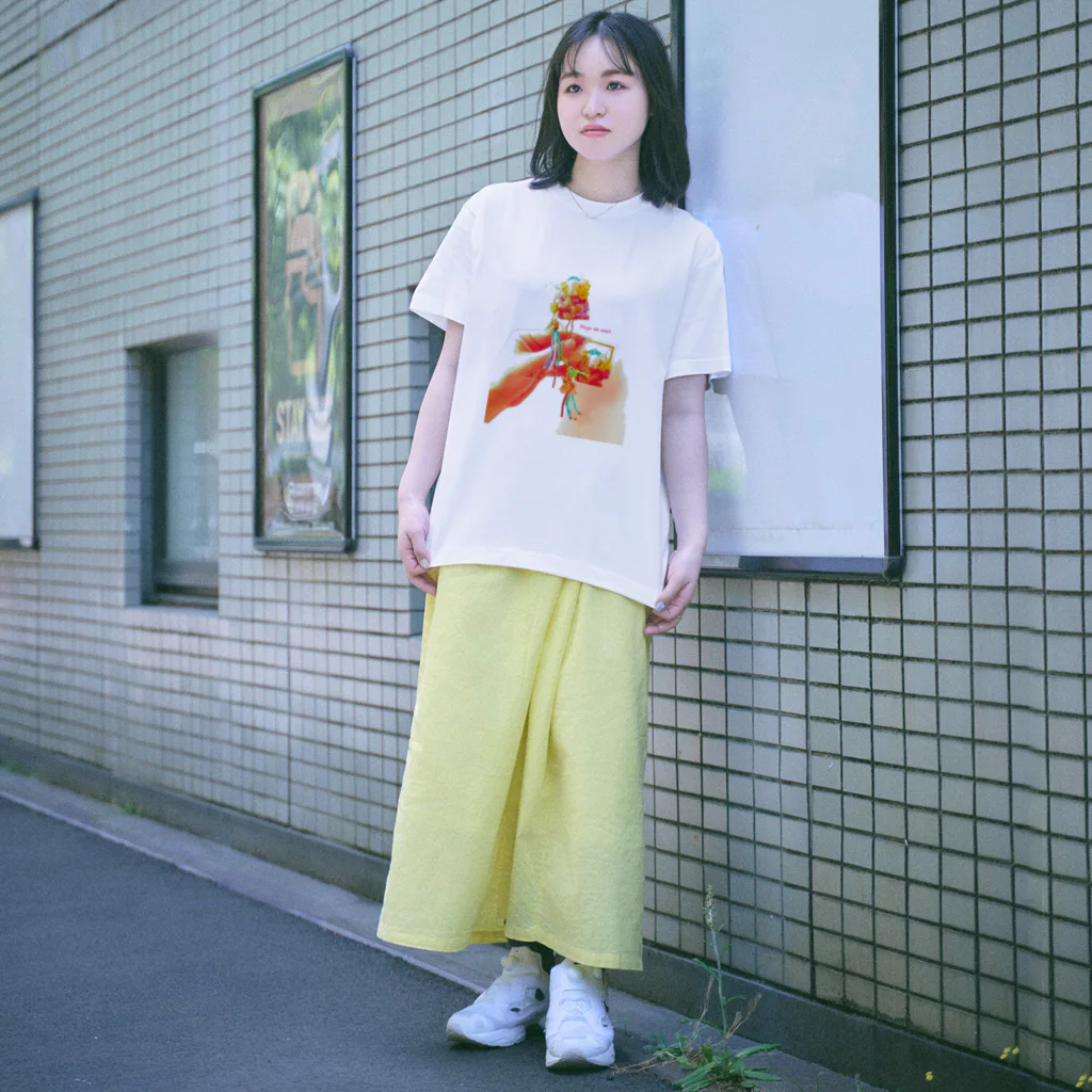 Piege du mielのRegarde moi(hau‘oli ブローチ) Regular Fit T-Shirt