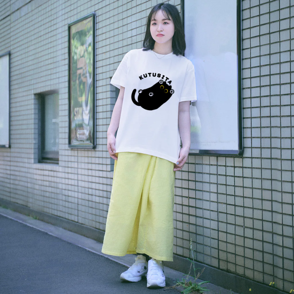 Creative store Mの君知＊KUTUSITA Regular Fit T-Shirt