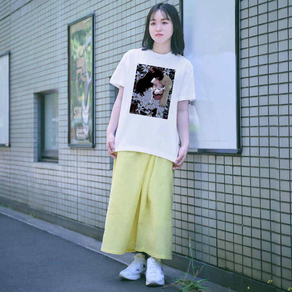 豚箱の百合の花 Regular Fit T-Shirt