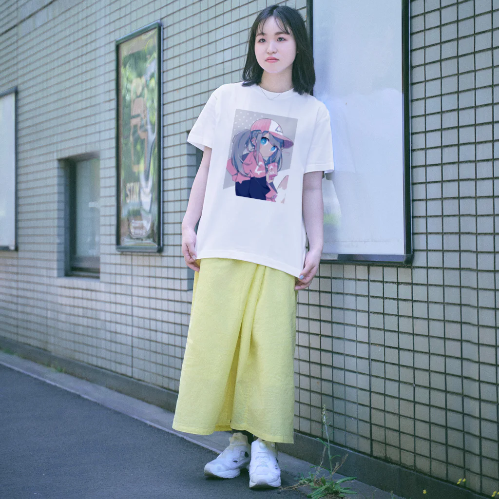ちょん＊  APPAREL ShopのmilkTシャツ Regular Fit T-Shirt
