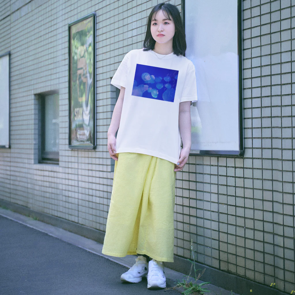 毎日カラフル生活のクラゲになりきりグッズ Regular Fit T-Shirt