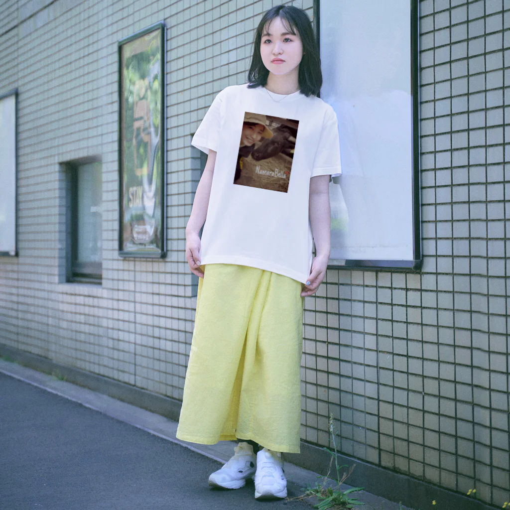 美女TJapan_SusukinoTshirtの@nozomikawase 美女T北海道 Regular Fit T-Shirt