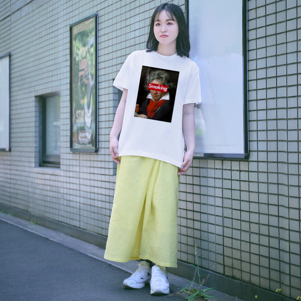 DRIPPEDのくわえタバコの男性 咥えタバコの男性-Beethoven ベートーヴェン-T Regular Fit T-Shirt