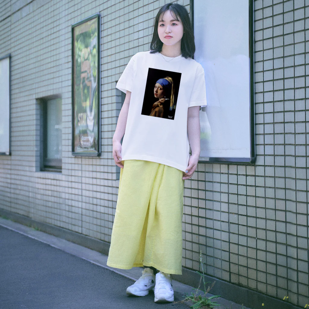 HermannStrasseのフェルメールとフトアゴヒゲトカゲ Regular Fit T-Shirt