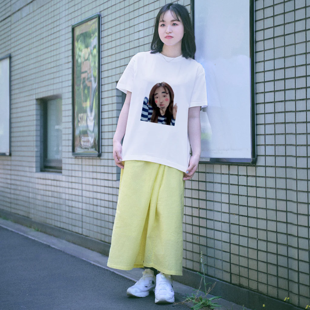 おちびのグッズ販売❤️の変顔おちび！ Regular Fit T-Shirt
