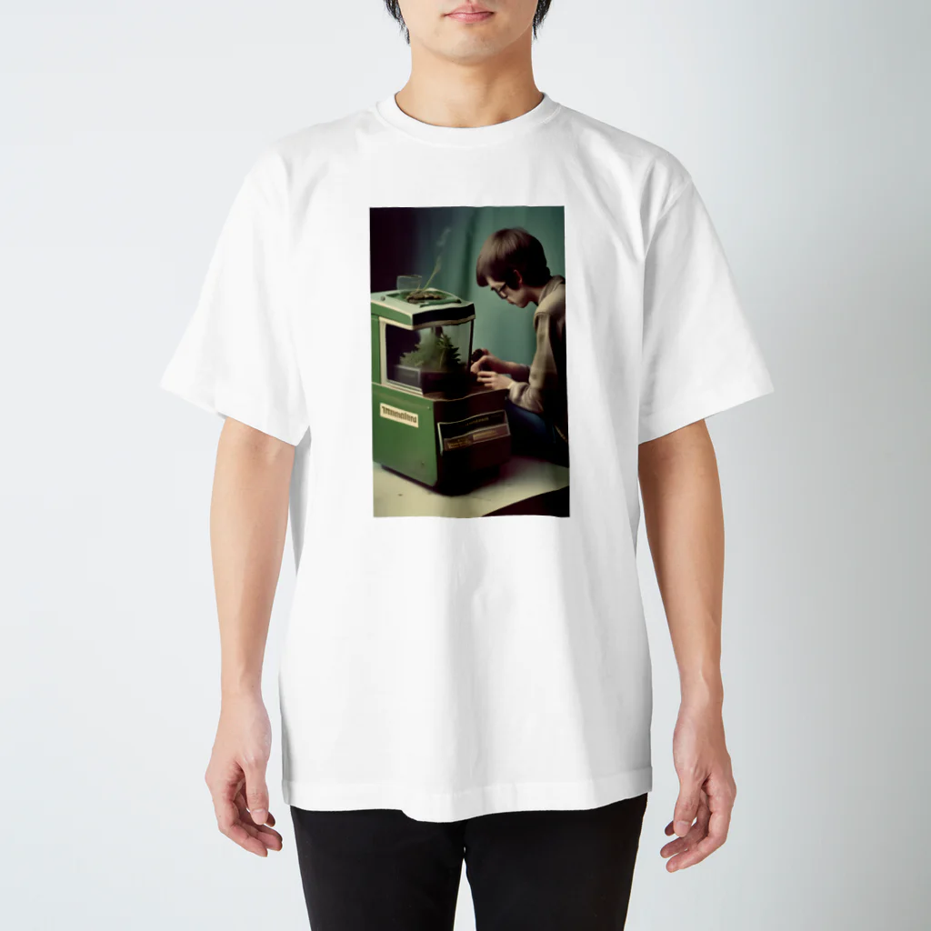THE FUNNYDOPE SHOPの秘密の個人栽培ボックス Regular Fit T-Shirt