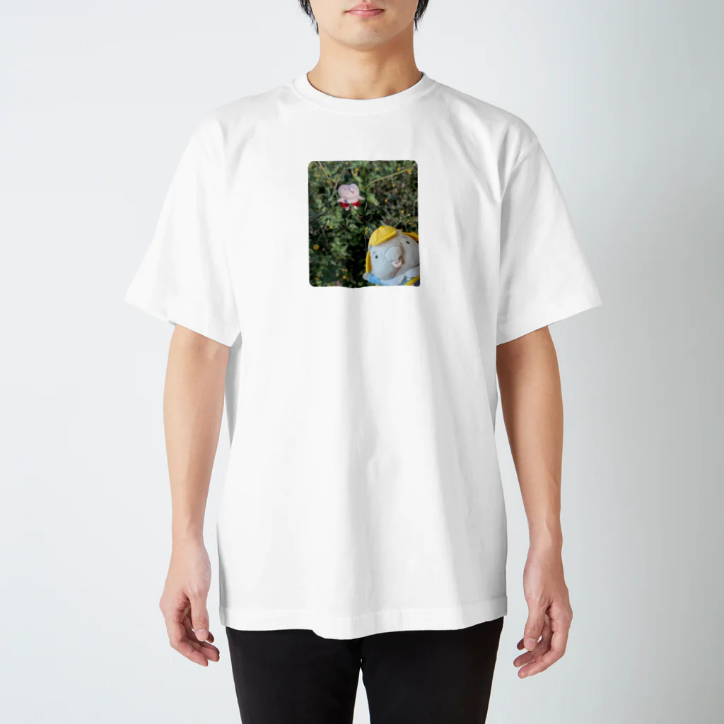 SHOPユリココズのMサイズ向け　ウォンバットようちえん　かくれんぼ　 Regular Fit T-Shirt