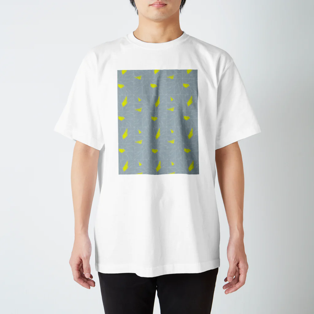 チャイムデザインの雪の結晶 Regular Fit T-Shirt