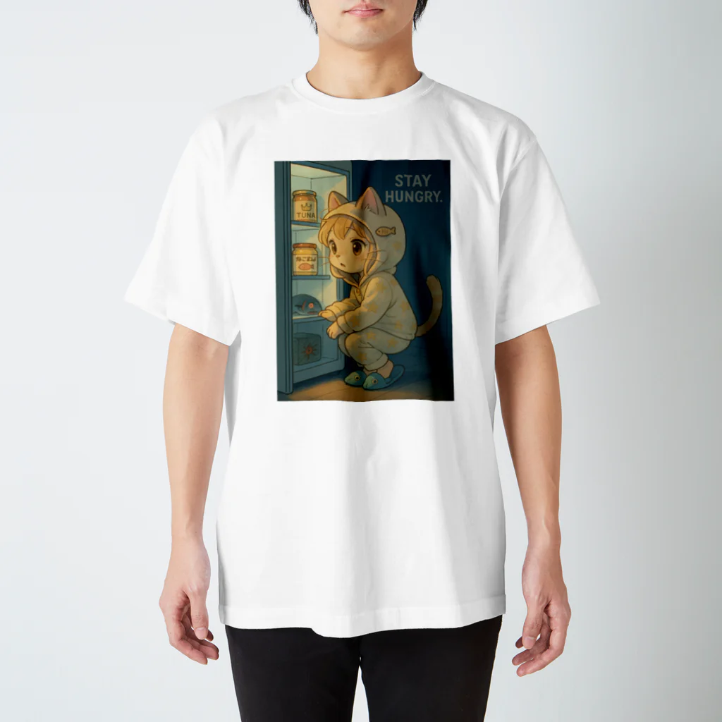 Stay Hungry Syndicate（腹ペコ同盟）のMidnight Cravings 『真夜中のひとくち』 Regular Fit T-Shirt