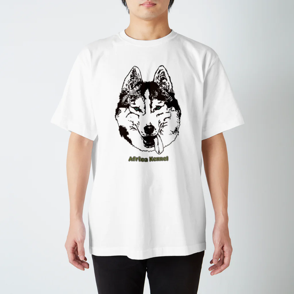 アフリカケンネル Regular Fit T-Shirt by ぱぱぬい