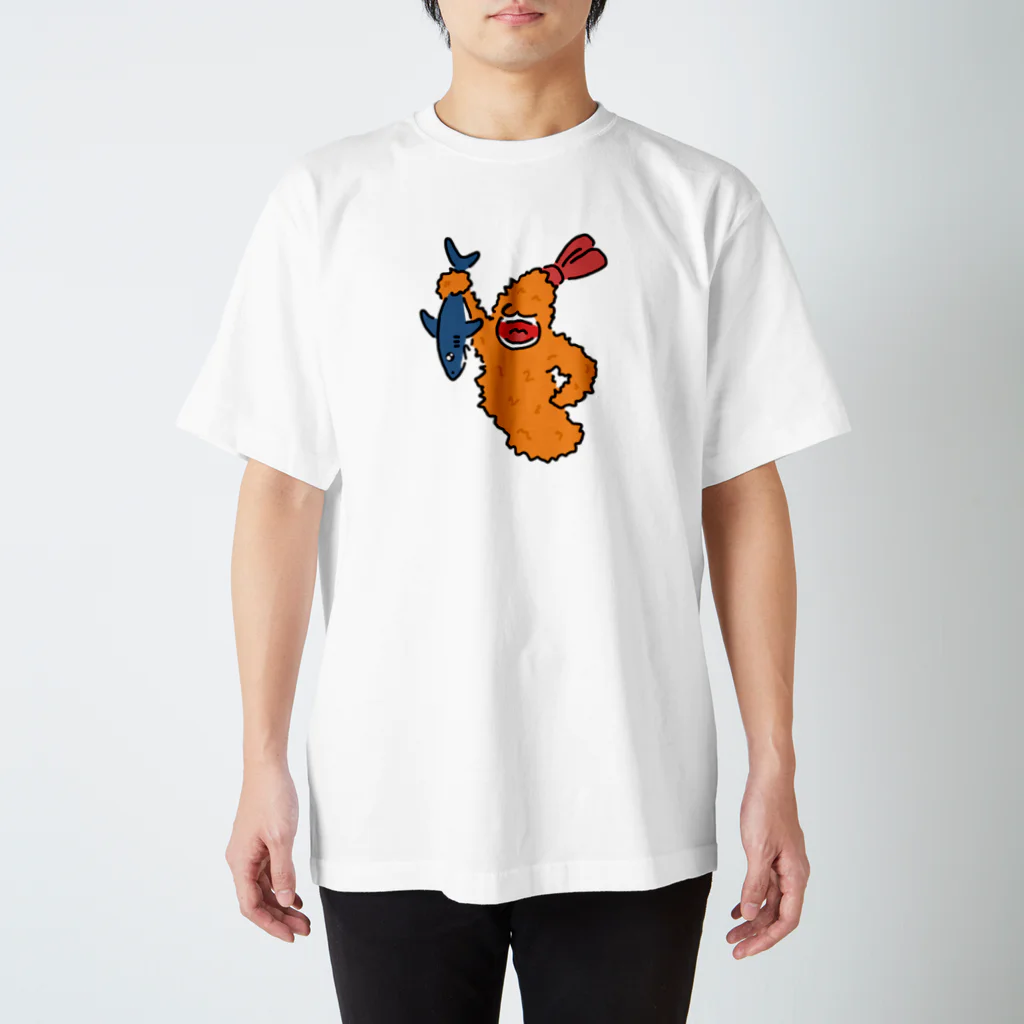 サメ わりとおもいのエビフライに食べられそうになるサメ Regular Fit T-Shirt