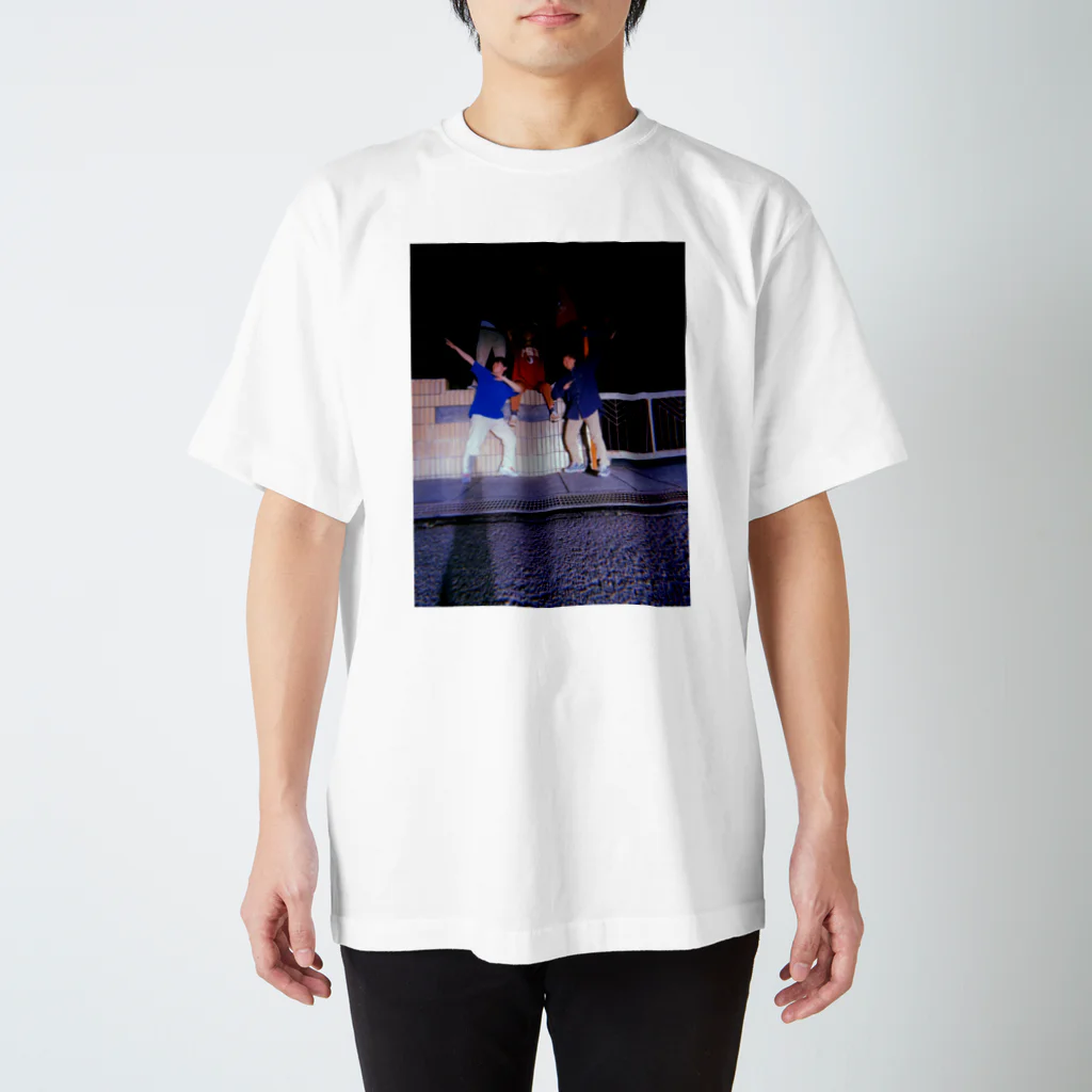 たぬきのライダー Regular Fit T-Shirt