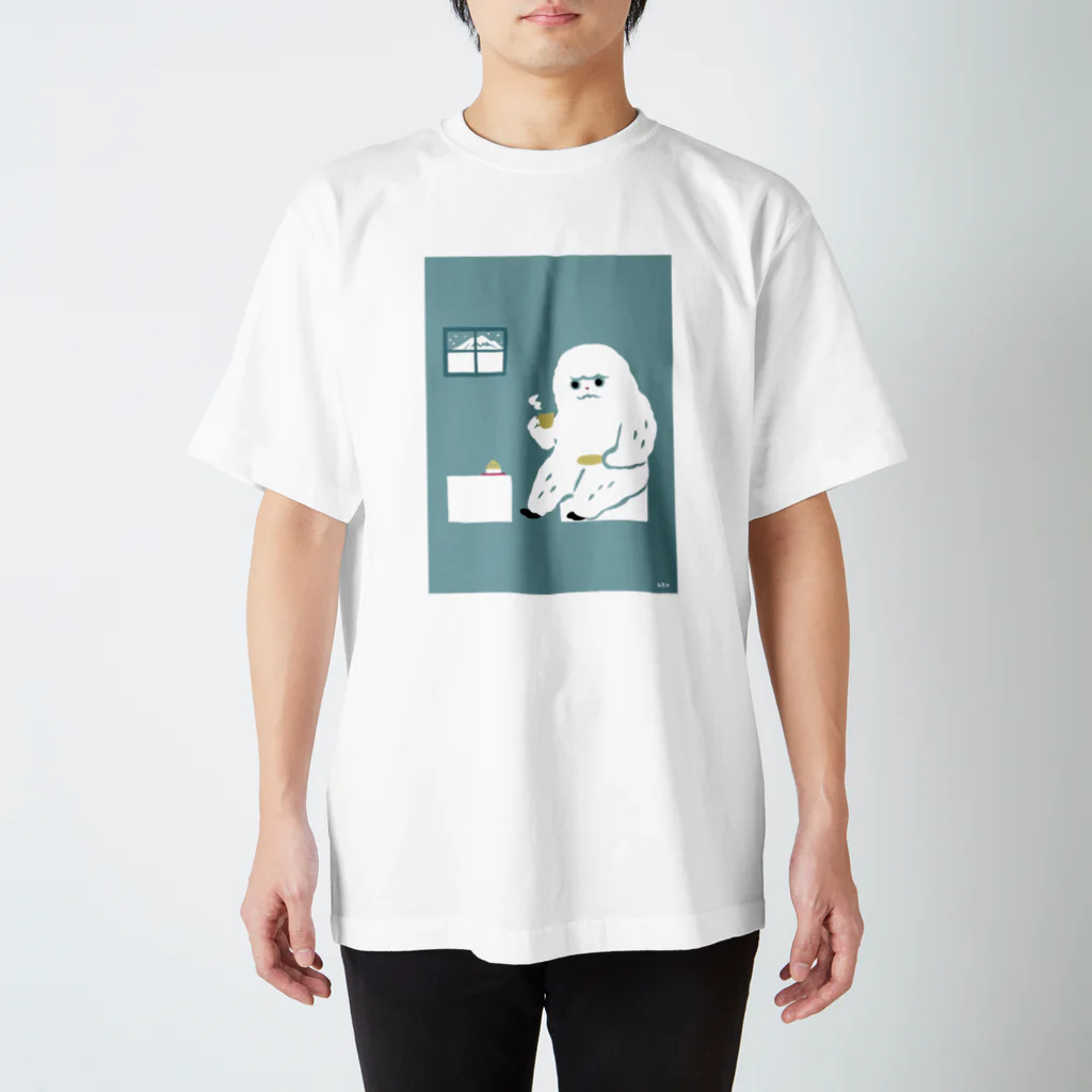 おばけ商店の未確認Tシャツ＜家でティーするイエティ＞ Regular Fit T-Shirt