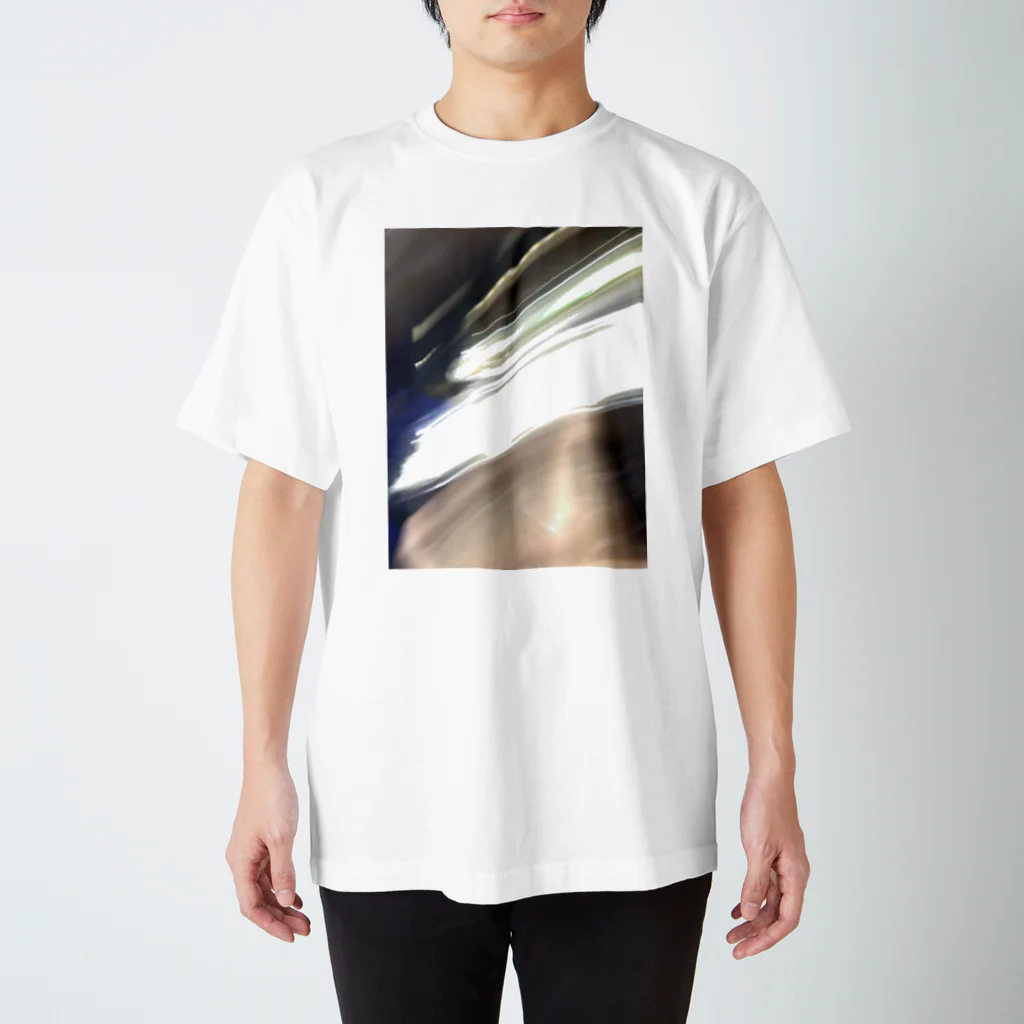 皐のブレた夜 Regular Fit T-Shirt