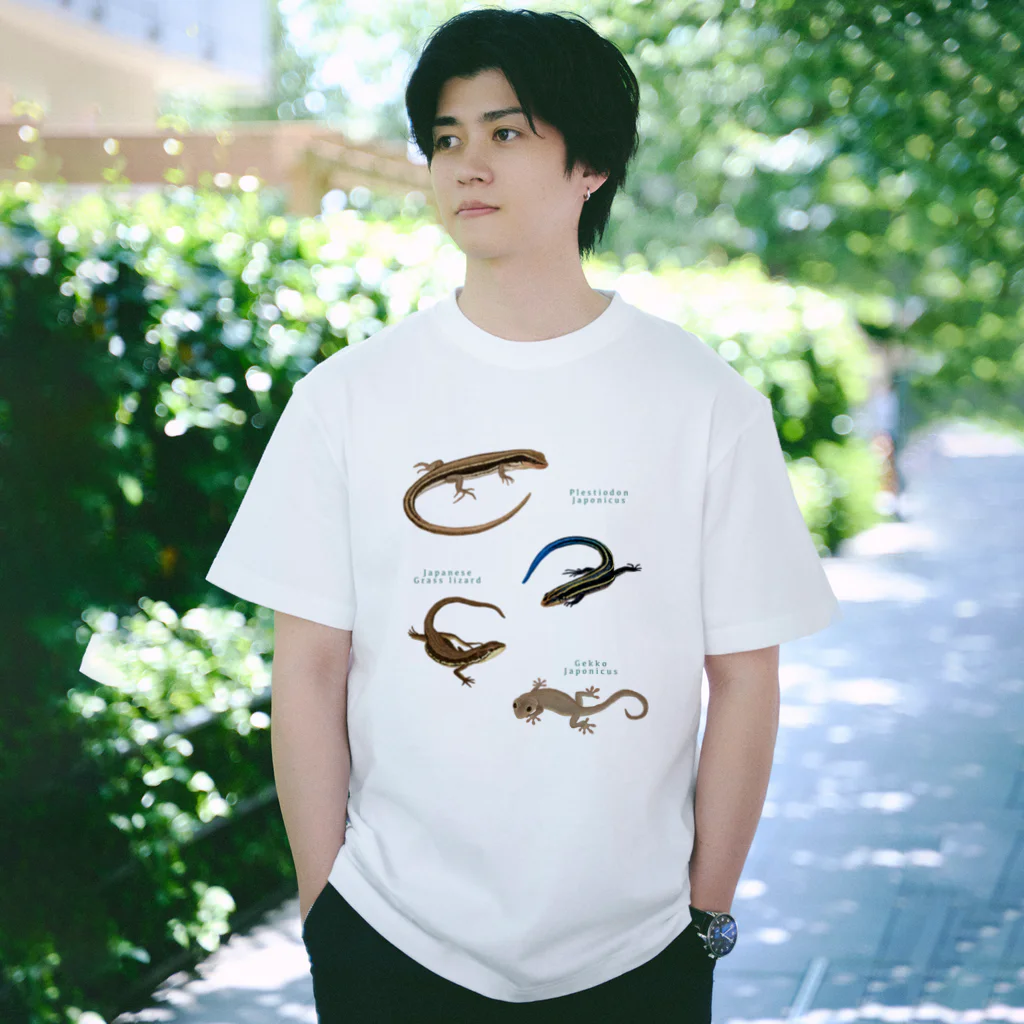 ちなきのこの身近なトカゲ Regular Fit T-Shirt