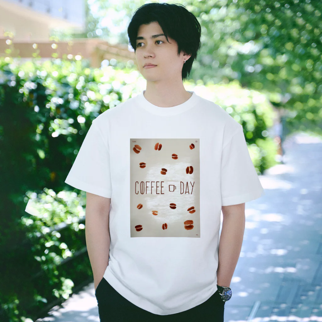 365 days projectの10/1　コーヒーの日 Regular Fit T-Shirt